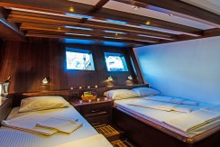 HB YACHT - BB2