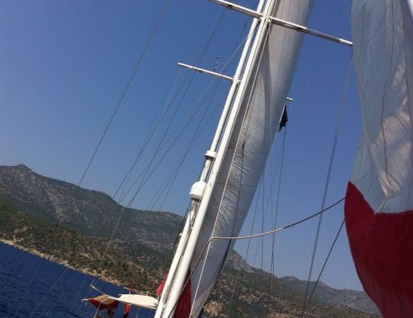 bodrum-mavi-yolculuk-tekne-kiralama-17